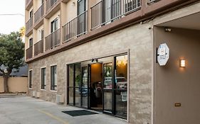 Greentree Inn & Suites Los Angeles - Alhambra - Pasadena